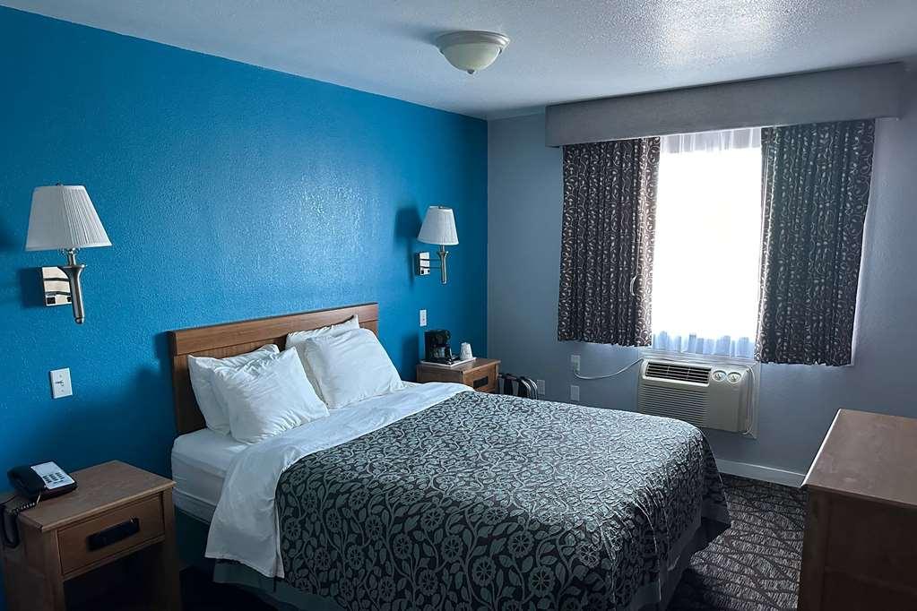 Hotel Baymont By Wyndham Manistee Zimmer foto