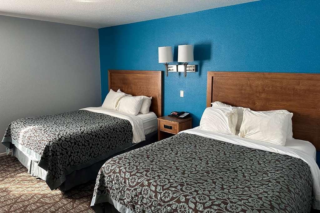 Hotel Baymont By Wyndham Manistee Zimmer foto